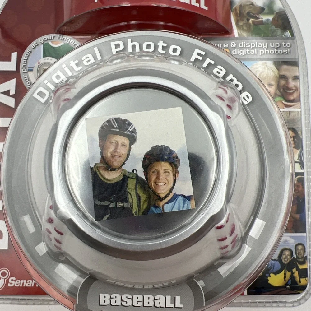 VU-ME‎ Photo Ball Digital Photo Frame Baseball Store Up to 70 Photos Brand NEW
